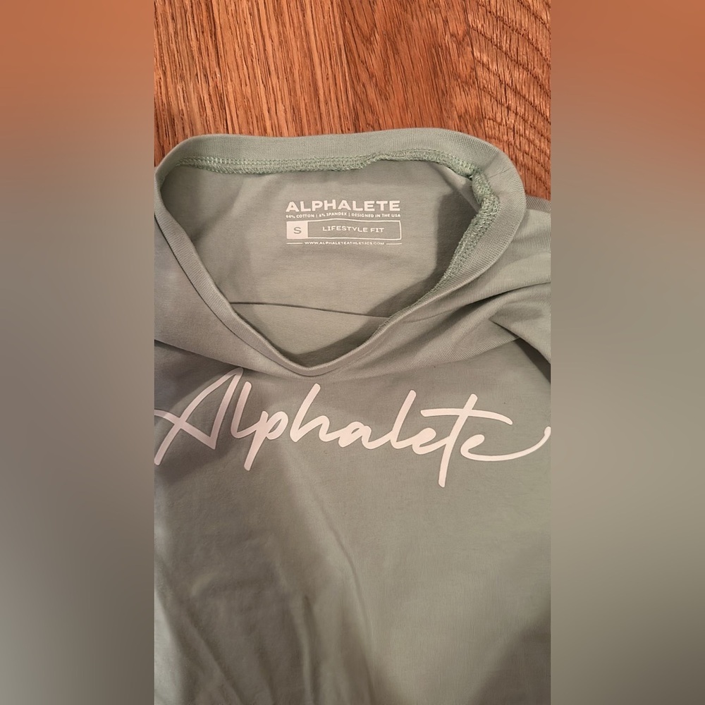 Alphalete top